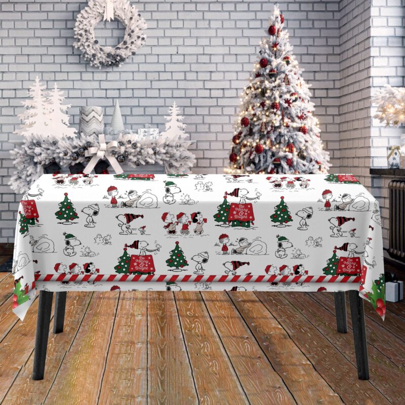 I7sXWyJJ-Square_tablecloth_mk_1_1-scaled-1.jpg Snoopy Christmas Square Tablecloth