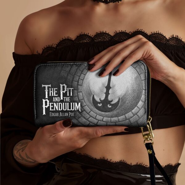 The Pit And The Pendulum Wallet