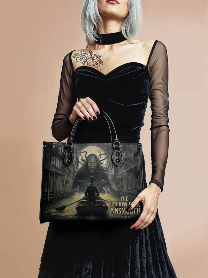 the-shadow-over-innsmouth-inuse-1.jpg The Shadow Over Innsmouth Leather Handbag, Black Interior